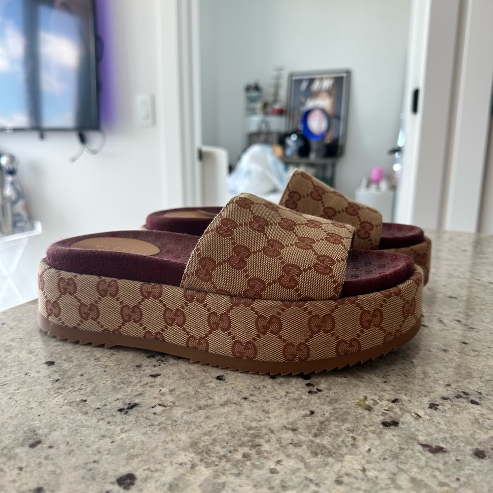 GUCCI Canvas GG Monogram Angelina Platform Slide Sandals